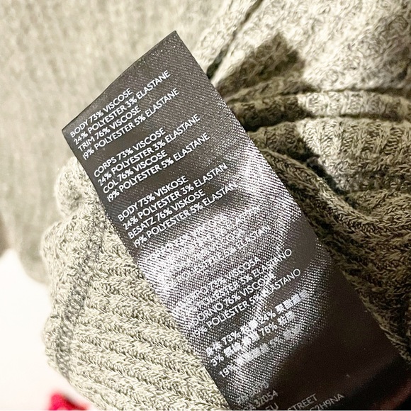 We the Free People Size Small Oversized Olive Green Waffle Thermal Scoop Shirt - Picture 3 of 5